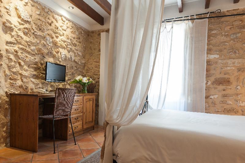Simo Hotel 4*